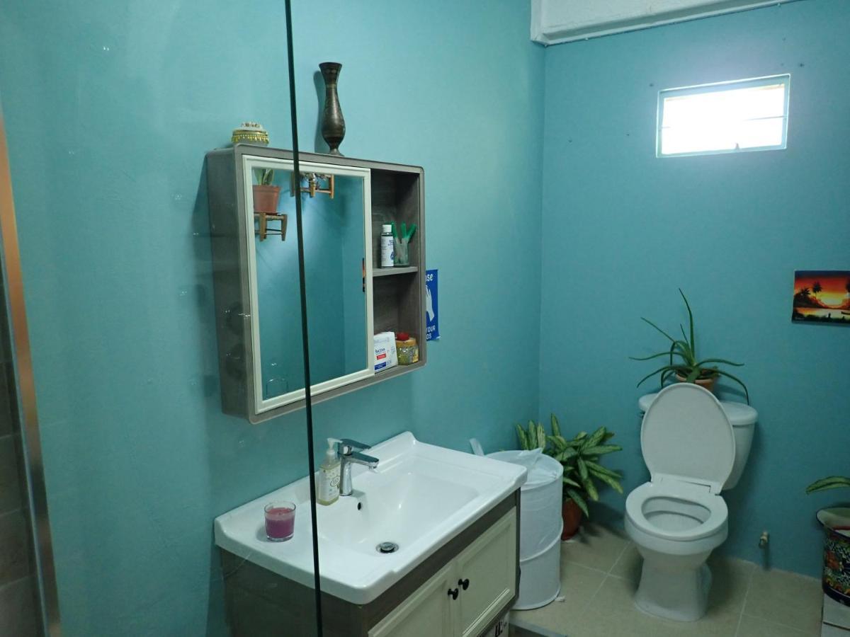 Urban Oasis Apartment Кастри Екстериор снимка